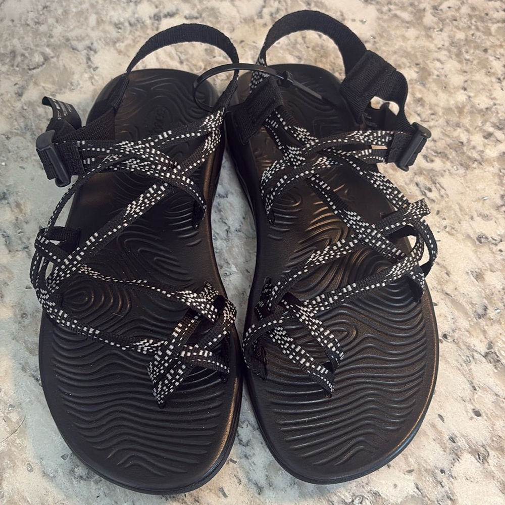 11 Chaco ZVOLV X2 Sandals Adjustable Dash Black